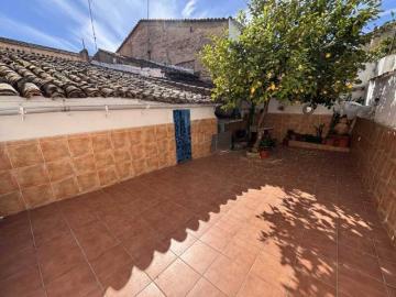 CASA EN VENTA EN CORIA REF. 1528