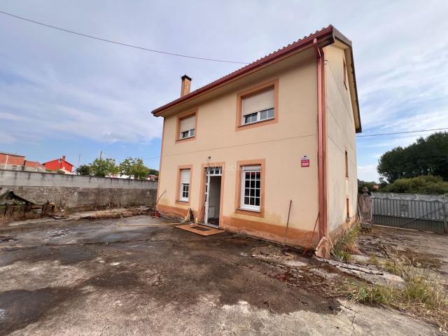 Casa en venta en Coristanco. Casa independiente con amplia finca en CERQUEIRAS DE ABAIXO. Casas.