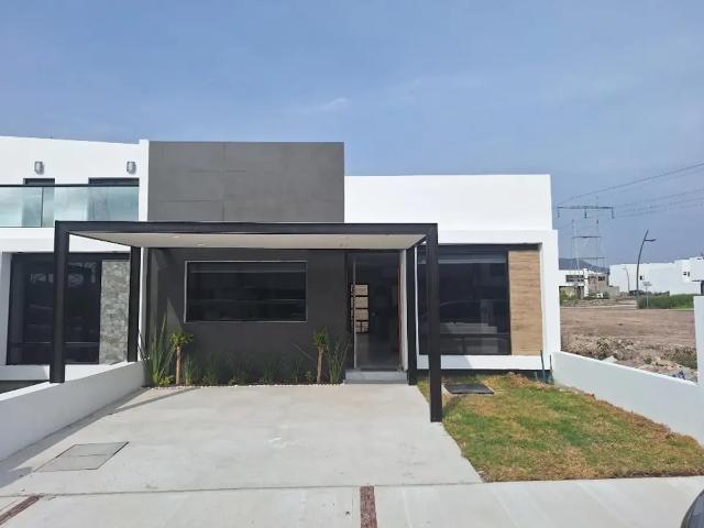 CASA EN VENTA EN CORREGIDORA, ARTELIA