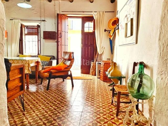 Casa en venta en Corteconcepción. Casa de pueblo restaurada con 164 m2. Casas.