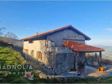 Casa en Venta en Corvera de Toranzo