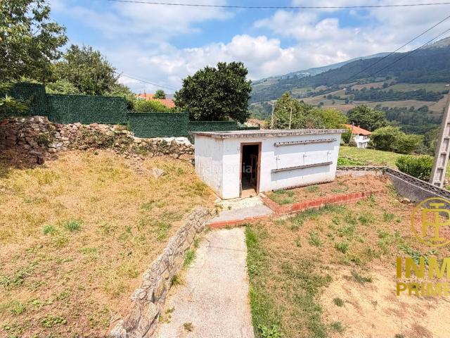 Casa en venta en Corvera de Toranzo. Casa independiente con jardín en Alceda, lista para entrar a vivir. Casas Corvera de.