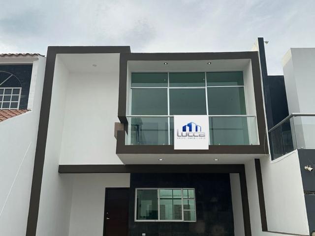 Casa en venta y renta en coto 10 real del valle cafe