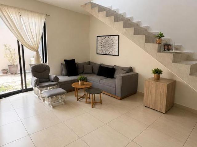 Casa en venta en Coto Cantero | 3 recámaras | 3 niveles