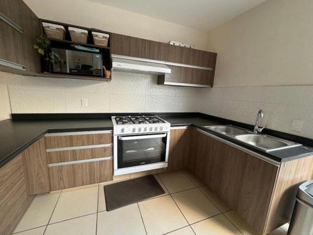 Casa en venta en coto en Parques de Tesistan