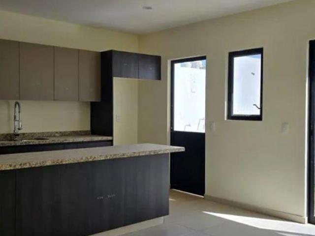 CASA EN VENTA EN COTO REAL DE LA TIJERA