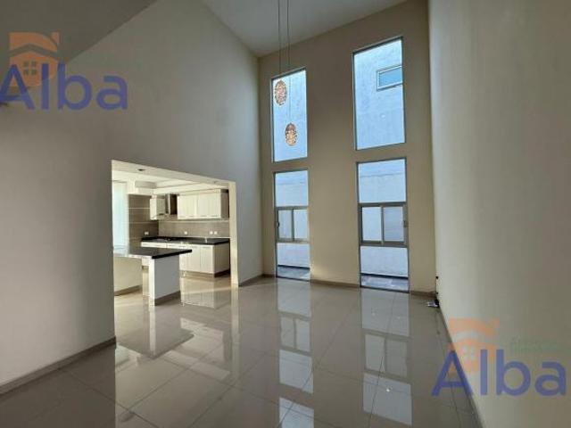 CASA EN VENTA EN COTO TENOPALA RANCHO SANTA MONICA