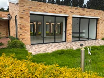 Casa En Venta En Cota En Cota V379365
