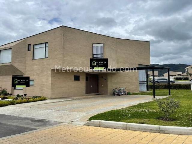 Casa En Venta En Cota En. V226454