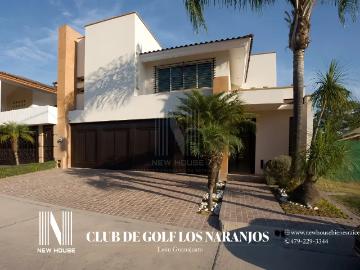 Exclusiva Residencia en Club de Golf Los Naranjos | Vista al Campo de Golf