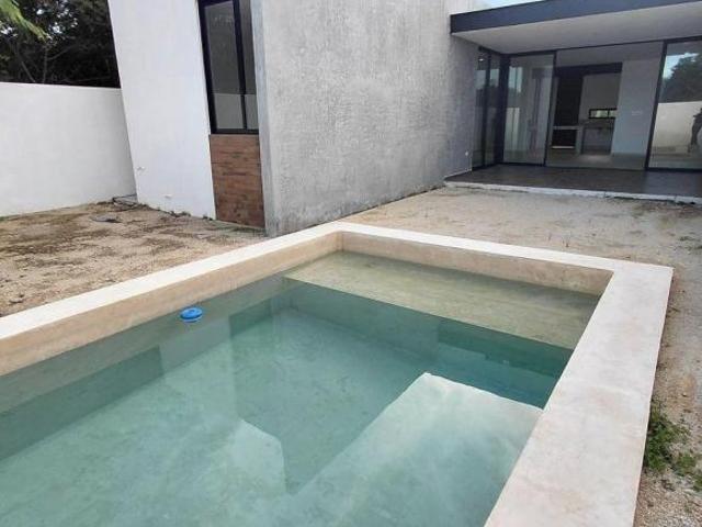 CASA EN VENTA EN DZITYA, ZONA NORTE MÉRIDA | 3 RECÁMARAS UNA EN PLANTA BAJA
