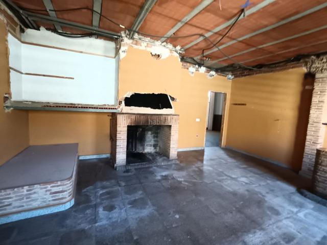 Casa en venta en Daimiel. Casa Chalet independiente En venta Calle Villarrubia de los Ojos, Daimiel. Casas.