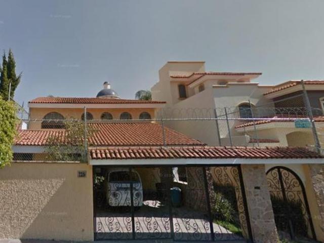 CASA EN VENTA EN De No Me Olvides 125 COL BUGAMBILIAS ZAPOPAN JALISCO