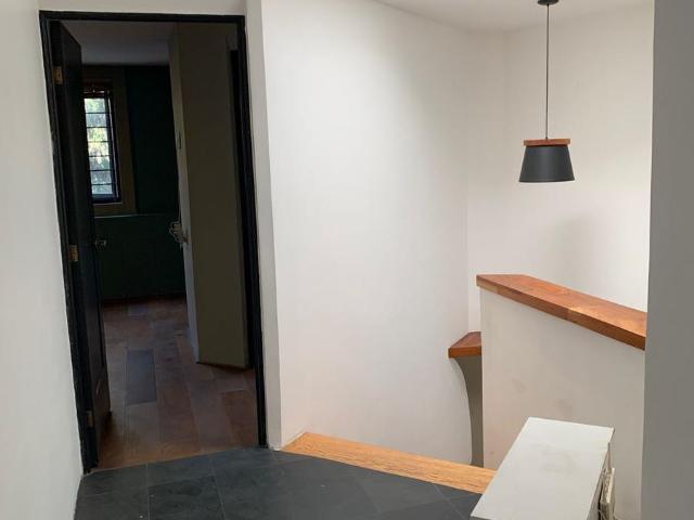 Casa en Venta en Del Carmen Coyoac?n con 5 Rec?maras y Uso de Suelo Comercial