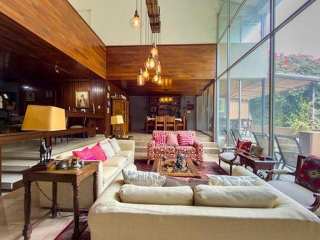 CASA EN VENTA EN DEL CARMEN COYOACAN