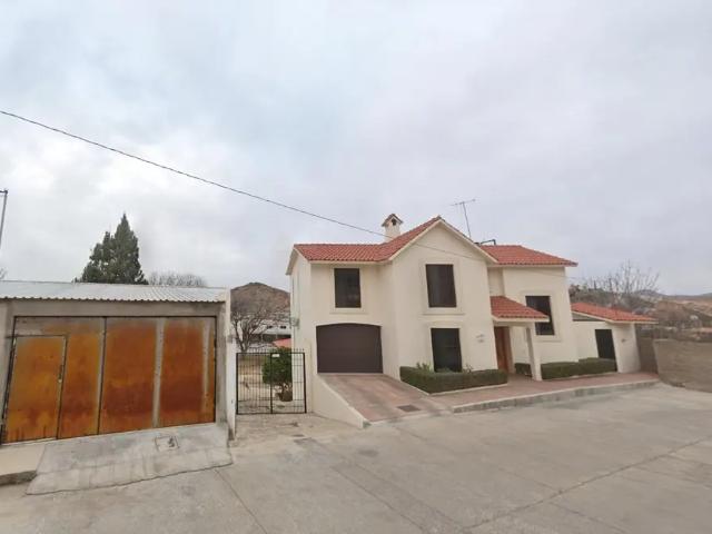 CASA EN VENTA EN DEL PARQUE HIDALGO DEL PARRAL ET