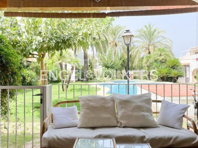 Casa en venta en Dénia, El Puerto. Encantador bungalow a pocos pasos de la playa. Casas.