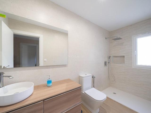 Casa en venta en Dílar. CASA EN DILAR REFORMADA CON PARCELA. Casas.