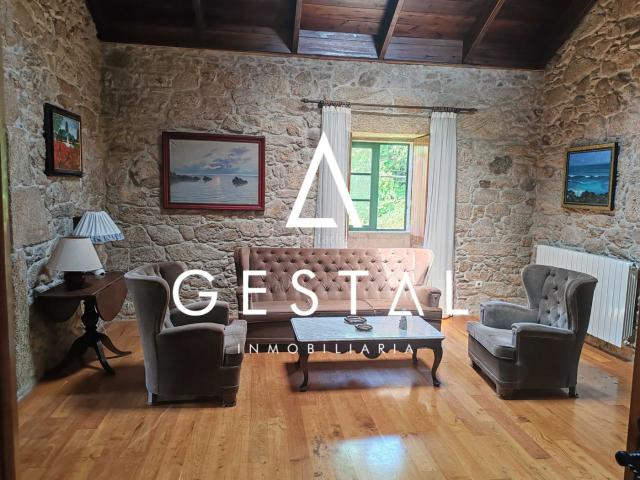 Casa en venta en Dodro. Caserío en Imo Dodro todo restaurado con mucho terreno. Casas.