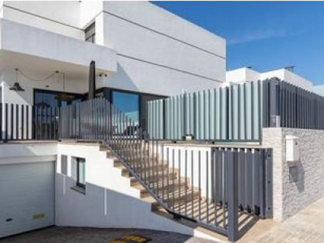 casa en Venta en Dolores. ETRV T8125