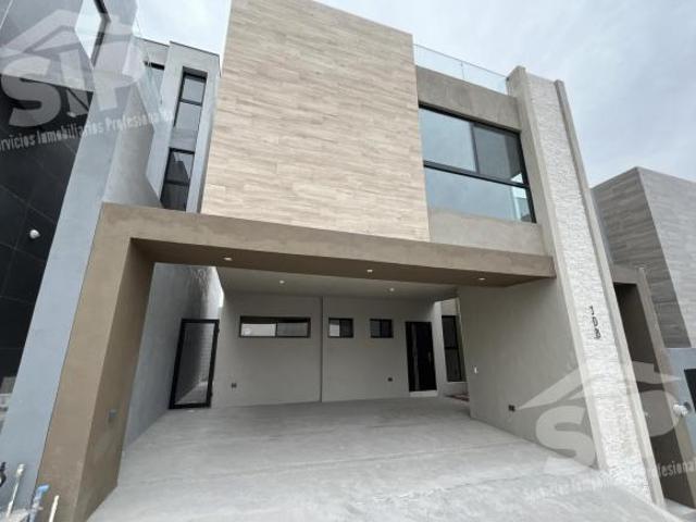Casa en Venta en Dominio Cumbres Garcia