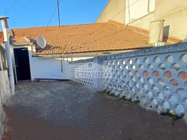 Casa en venta en Don Benito. CASA DE GRANDES DIMENSIONES EN BUENA ZONA DE DON BENITO. Casas Don.