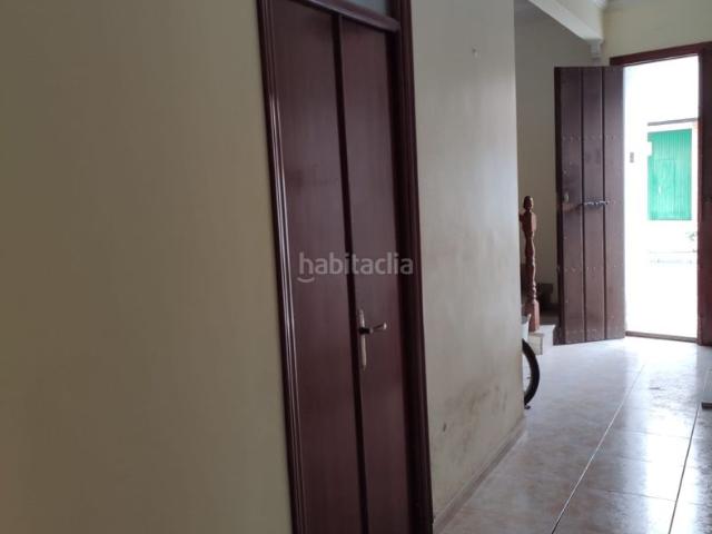 Casa en venta en Don Benito. CASA PARA REFORMAR A DOS CALLES. Casas Don.