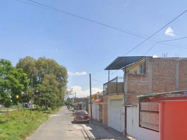 CASA EN VENTA EN DON GU CELAYA GUANAJUATO