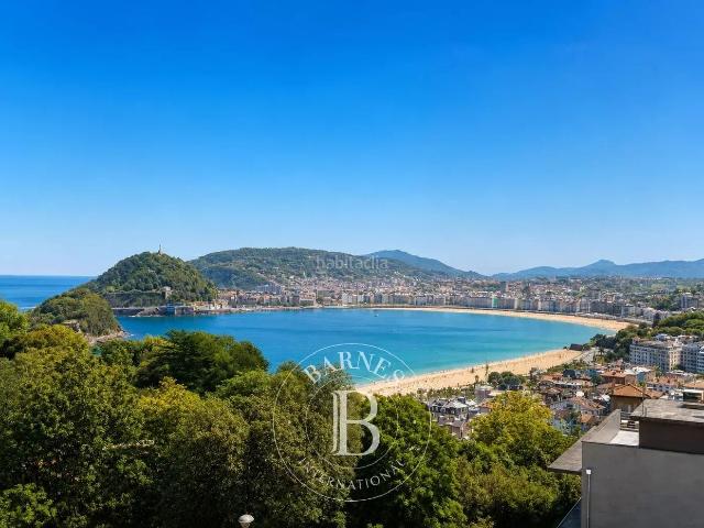 Casa en venta en Donostia San Sebastián, Antiguo. Casas Donostia San.