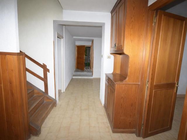 Casa en venta en Donostia San Sebastián, Aiete. AIETE ORIAMENDI OPORTUNIDAD! Casa de tres plantas a reformar a tu gusto. Casas Donostia San.