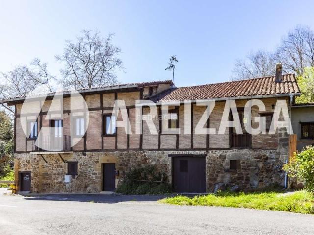 Casa en venta en Donostia San Sebastián, Loiola. Casas Donostia San.