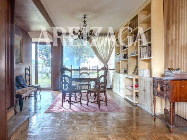 Casa en venta en Donostia San Sebastián, Miracruz. Villa adosada en urbanización Montesol. Casas Donostia San.