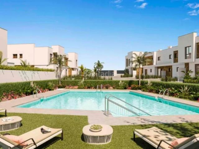 Casa en venta en Dos Hermanas, Entrenúcleos. Casas Dos.