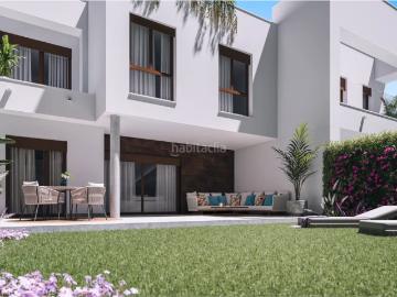 Casa en venta en Dos Hermanas, Entrenúcleos. Casas Dos.