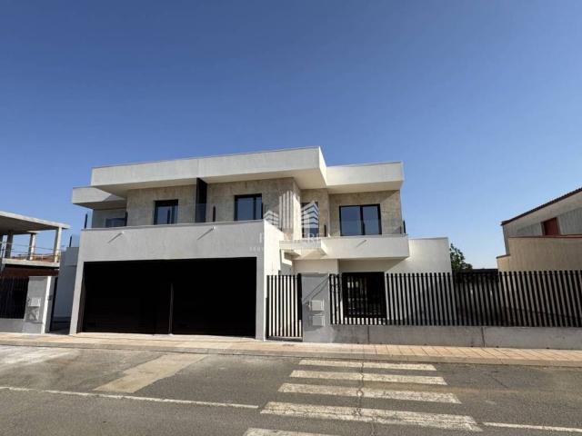 Casa en Venta en Doñinos de Salamanca