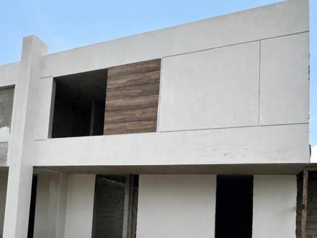 Casa en Venta en Ex Hacienda San José | Diseño Contemporáneo y Espacios Versátiles