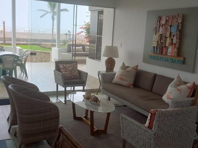 Casa en venta en exclusiva Playa en Boca león, 1era fila, finos acabados 04 dormitorios