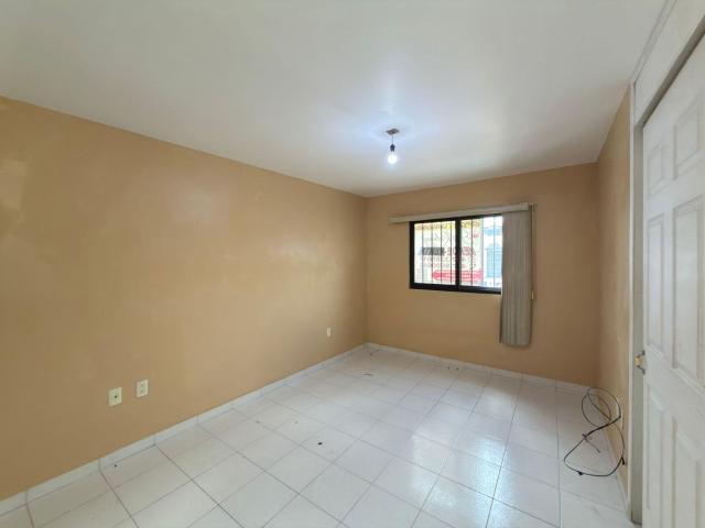 CASA EN VENTA EN ECHEVESTE LEON GTO. CERCA DE LOS BULEVARES HERMENEGILDO E HIDALGO