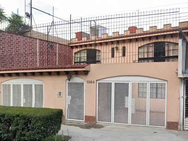Casa en venta en Educacion, Coyoacán, Ciudad de México