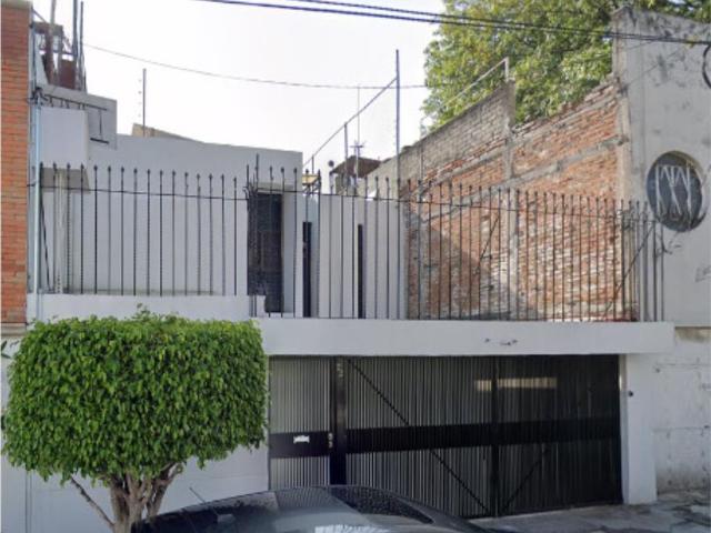 Casa en venta en Educacion, Coyoacán, Ciudad de México