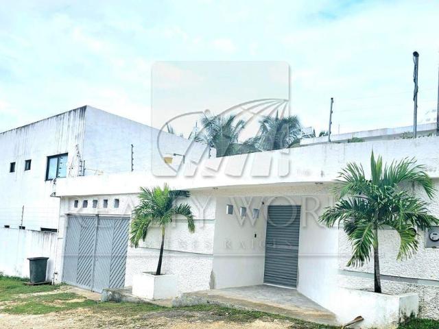 003 00536 CV Casa en Venta en Playa del Carmen