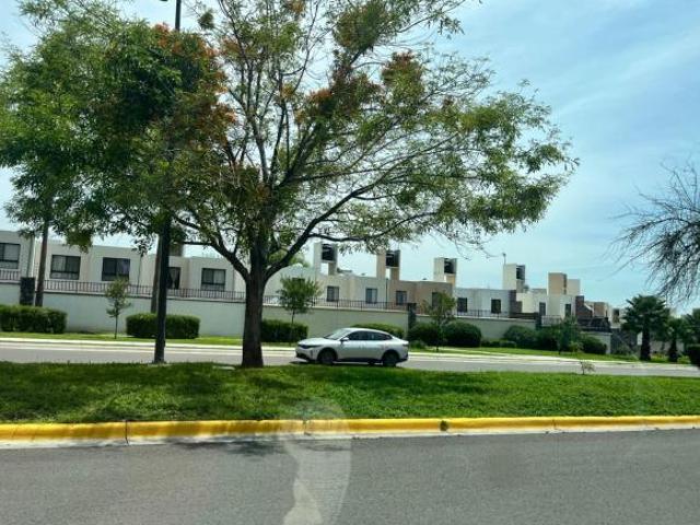 CASA EN VENTA, EN EL MARQUÉS 4
