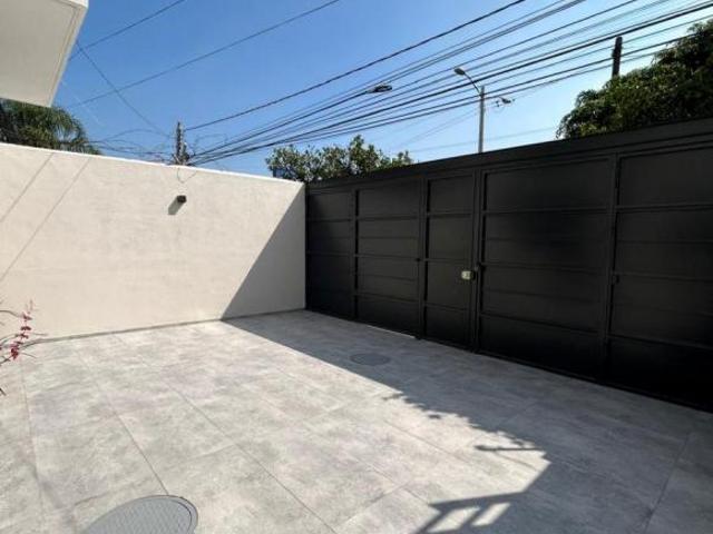Casa en Venta en El Alamo Niños Heroes 466