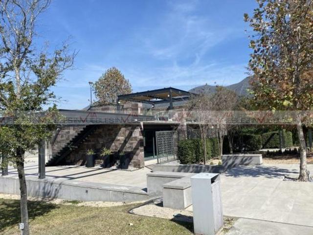 Casa en venta en El Barrial, Mitica