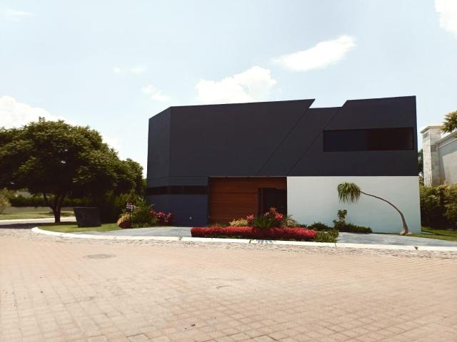 Casa en Venta en El Campanario Queretaro