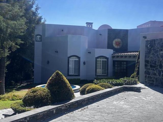Casa en venta en El Campanario Querétaro, con amplio jardín