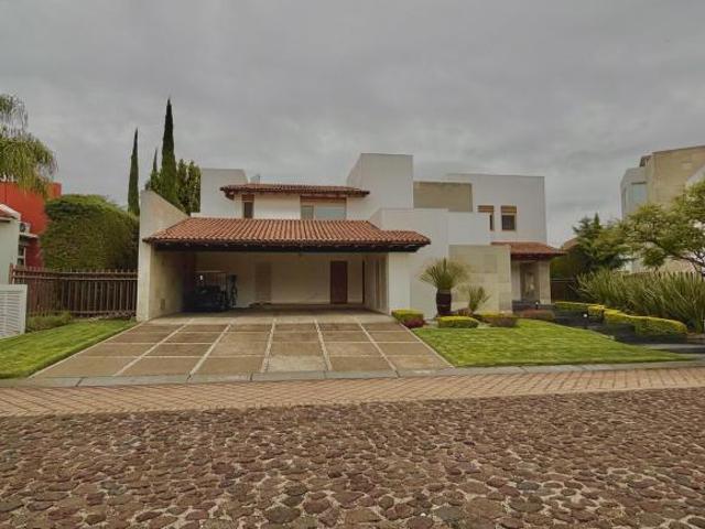 Casa en Venta en El Campanario, Querétaro