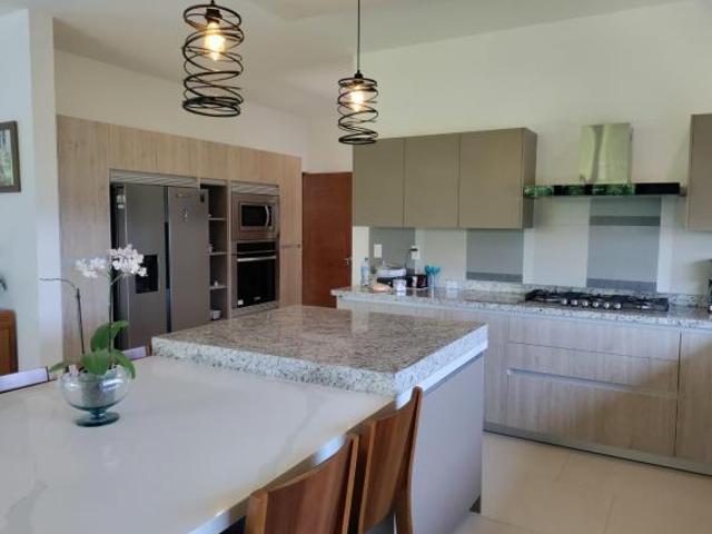 Casa en VENTA en El Campanario Querétaro