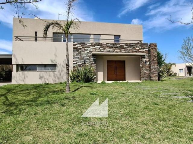 Casa en Venta en El Cantón Barrio Isla, 3 Dormitorios 2 Pisos