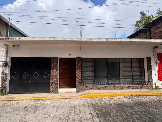 CASA EN VENTA EN EL CENTRO DE XICOTEPEC